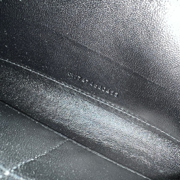 New Saint Laurent Cassandre Envelope Large Wallet On Chain - Picture 13 of 13